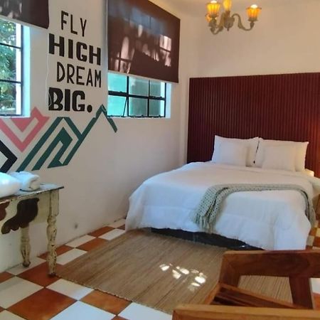 Lemon Tree Santa Cruz Hostel Санта Круз Ла Лагуна Екстериор снимка