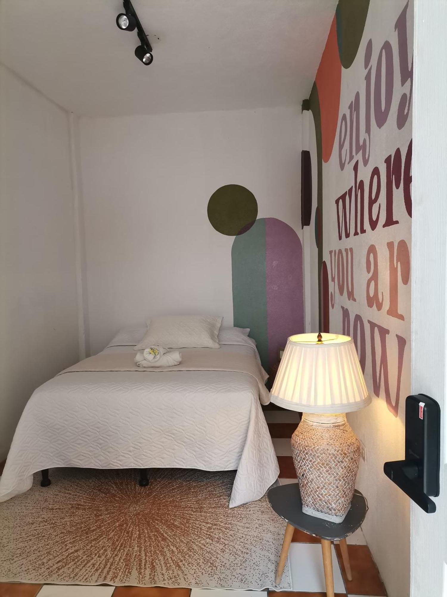 Lemon Tree Santa Cruz Hostel Санта Круз Ла Лагуна Екстериор снимка