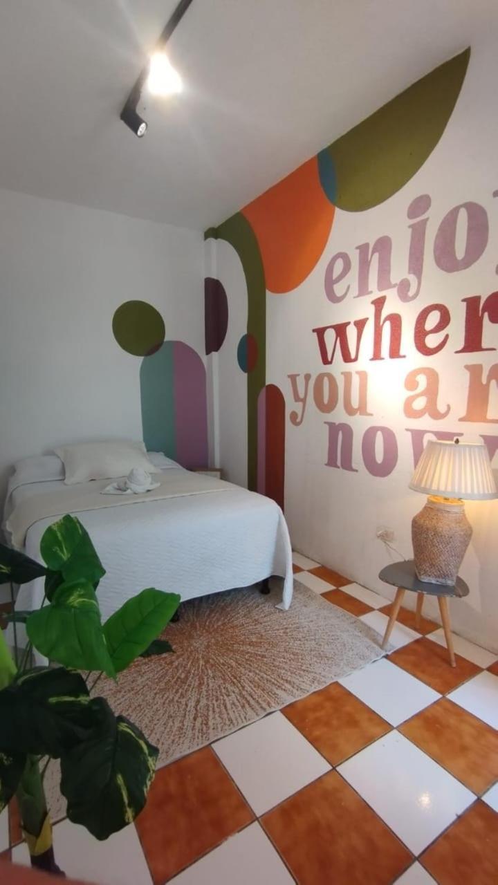 Lemon Tree Santa Cruz Hostel Санта Круз Ла Лагуна Екстериор снимка